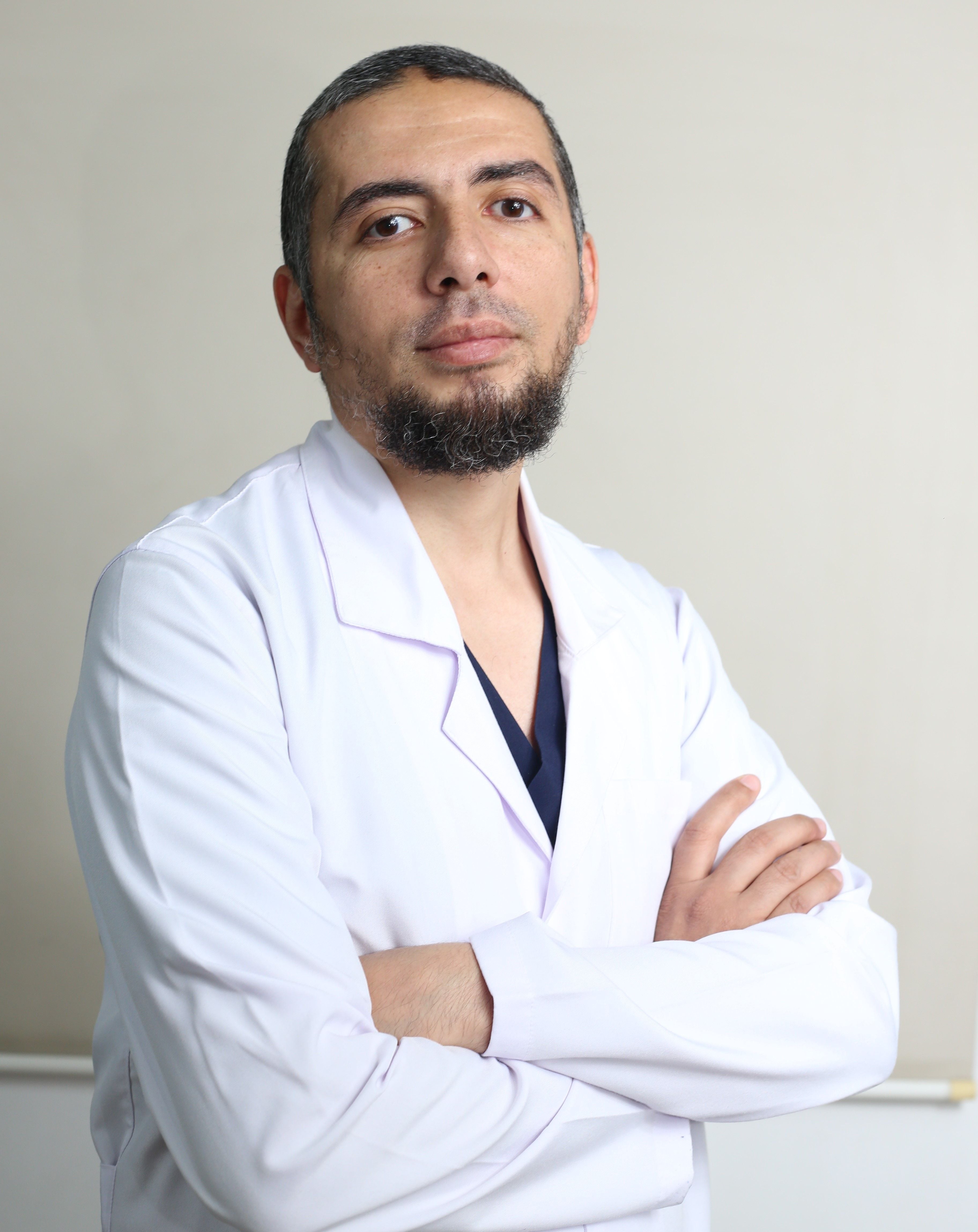 دكتور ياسر علي إبراهيم العطار